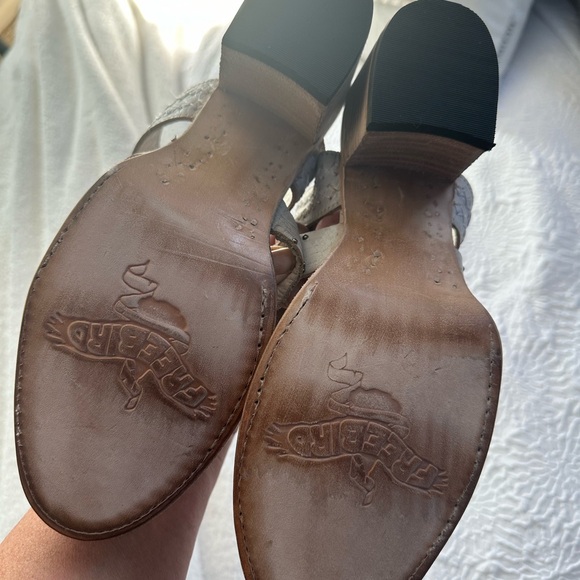 Firebird slip on leather heels. Women’s size 12 - Picture 3 of 4